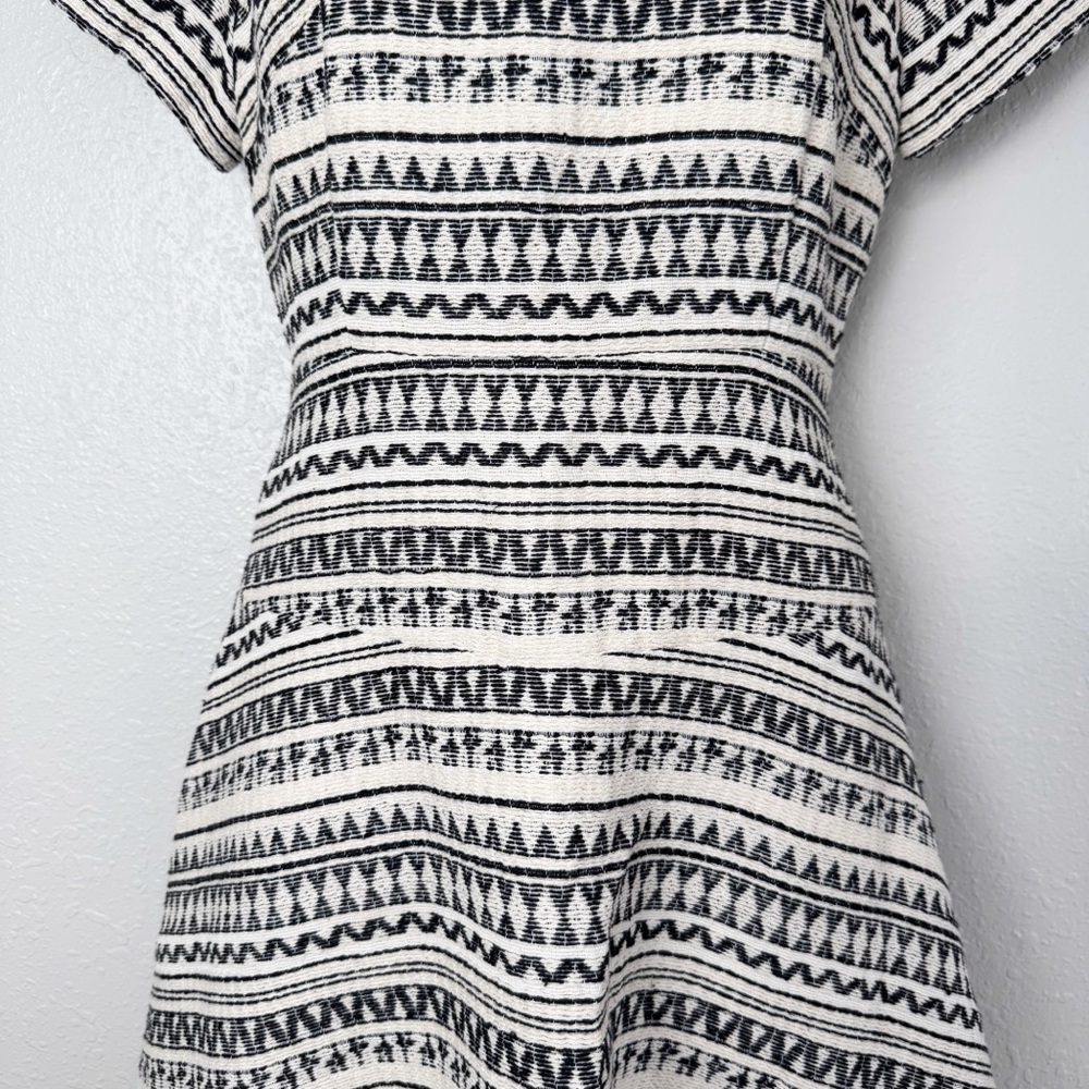 NWT Banana Republic striped jacquard woven fringe fit and flare dress 8 - Picture 6 of 12